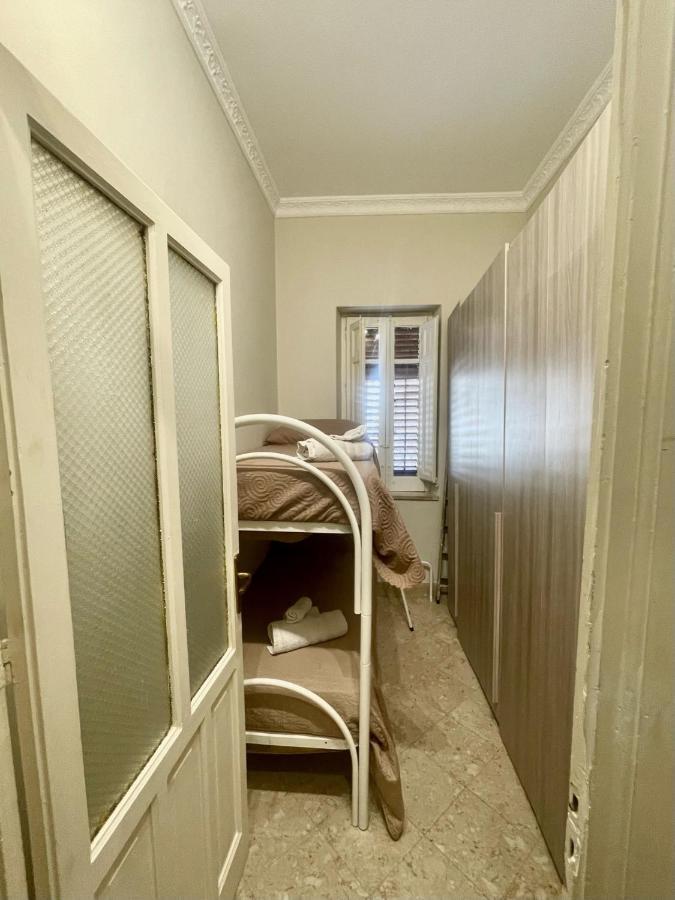 Apartament Dimora Di Maury A Due Passi Dai Trasporti E Da Ballaro Palermo Kültér fotó