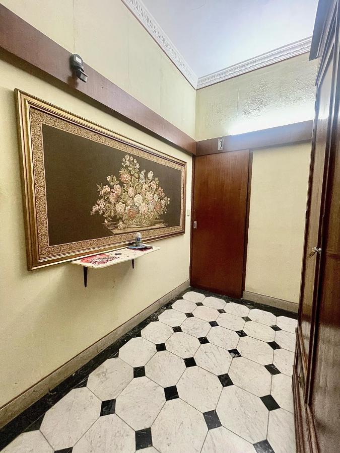 Apartament Dimora Di Maury A Due Passi Dai Trasporti E Da Ballaro Palermo Kültér fotó